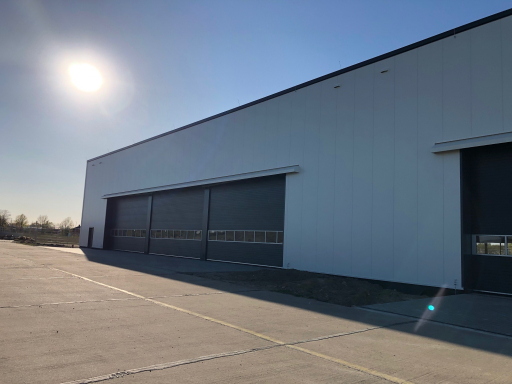 Aerotours Flugzeughangar Aussenfassade