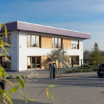 Außenanlage mit Holz Duftmanufaktur