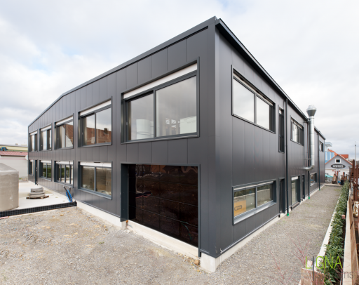 Gewerbehalle aus Holz