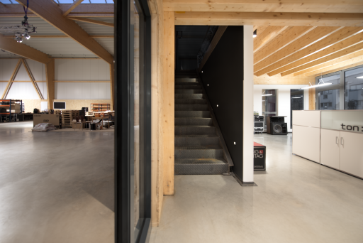 Innenleben einer LIGNA Halle mit Treppe